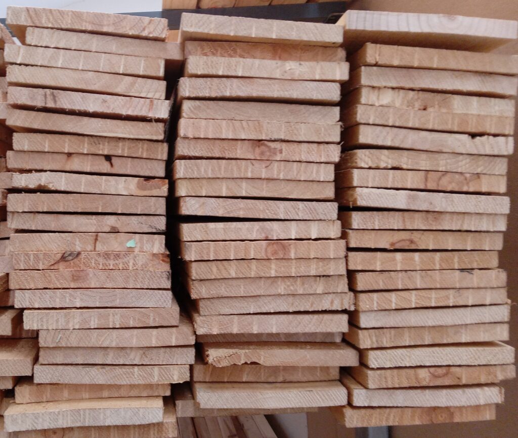 IND 228x25x3.3m Untreated pine RusticWood Timber
